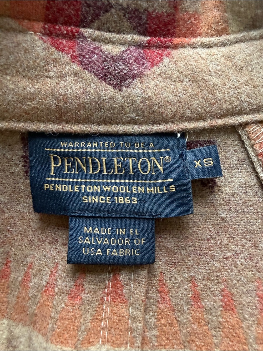 Pendleton 100% virgin wool Jacket / Shacket with button front and pockets - Picture 3 of 11